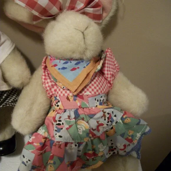 Lot of 3 Muffy Vanderhare Plush and 1 Boyd's Bunny - Picture 5 of 7